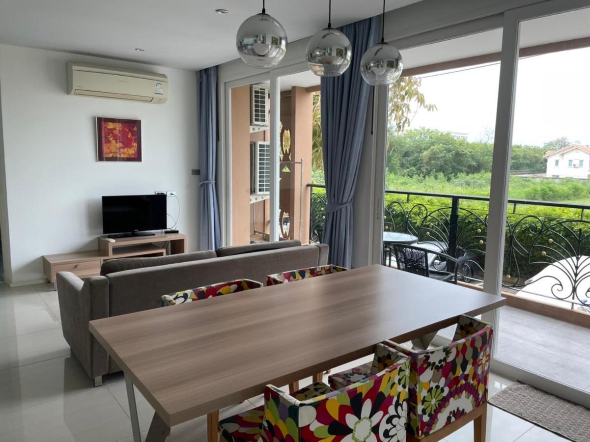 Atlantis Condo Resort Jomtien Экстерьер фото